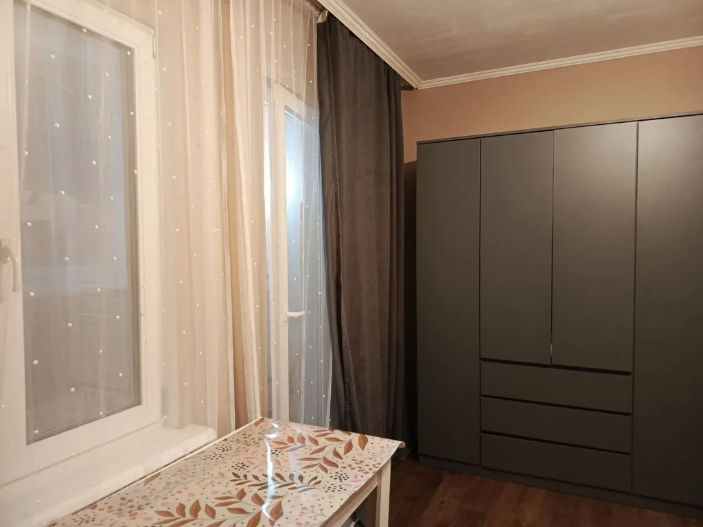 Уютная квартира в тихом районе, рядом с озером, с хорошим ремонтом