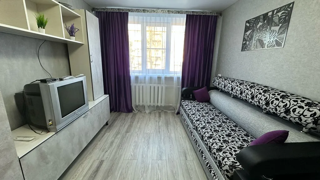 Уютная квартира в центре города и рядом с курортом — аренда посуточно в Старая Русса