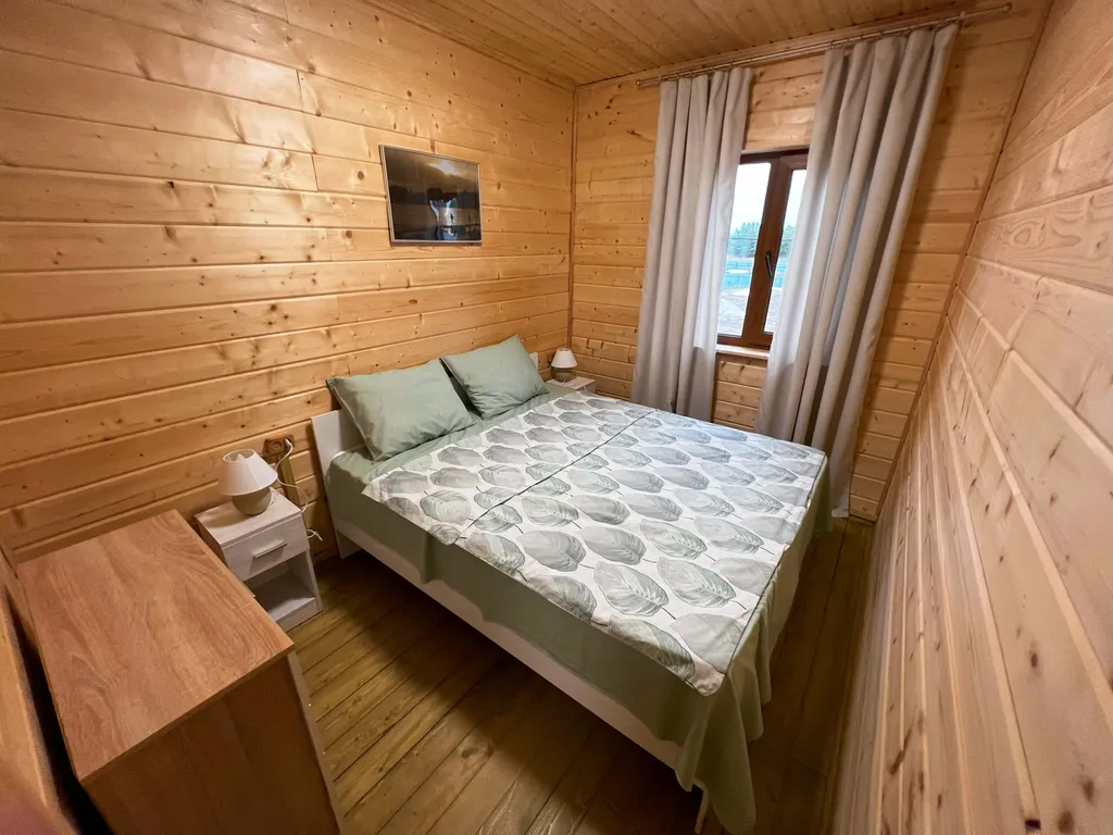 Коттедж 2-этажный у леса