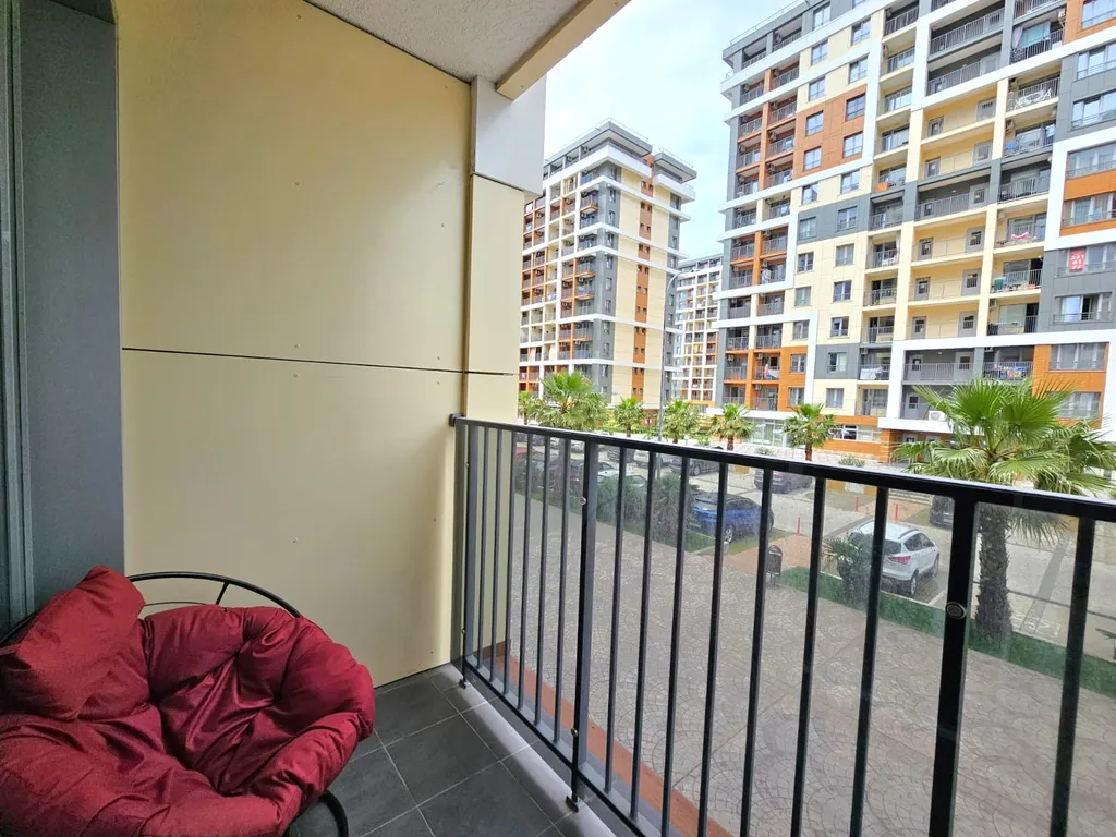 Большая квартира на первой береговой