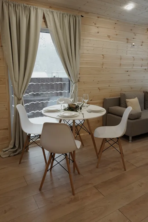 Лесной сканди домик