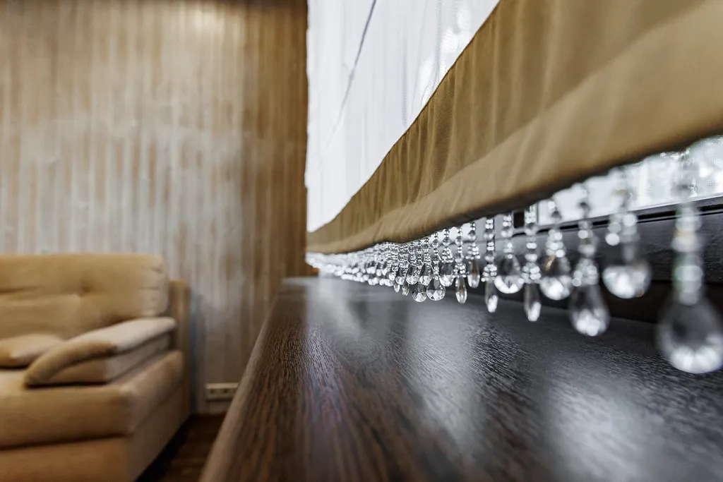 Современный дом с бассейном и сауной для большой компании