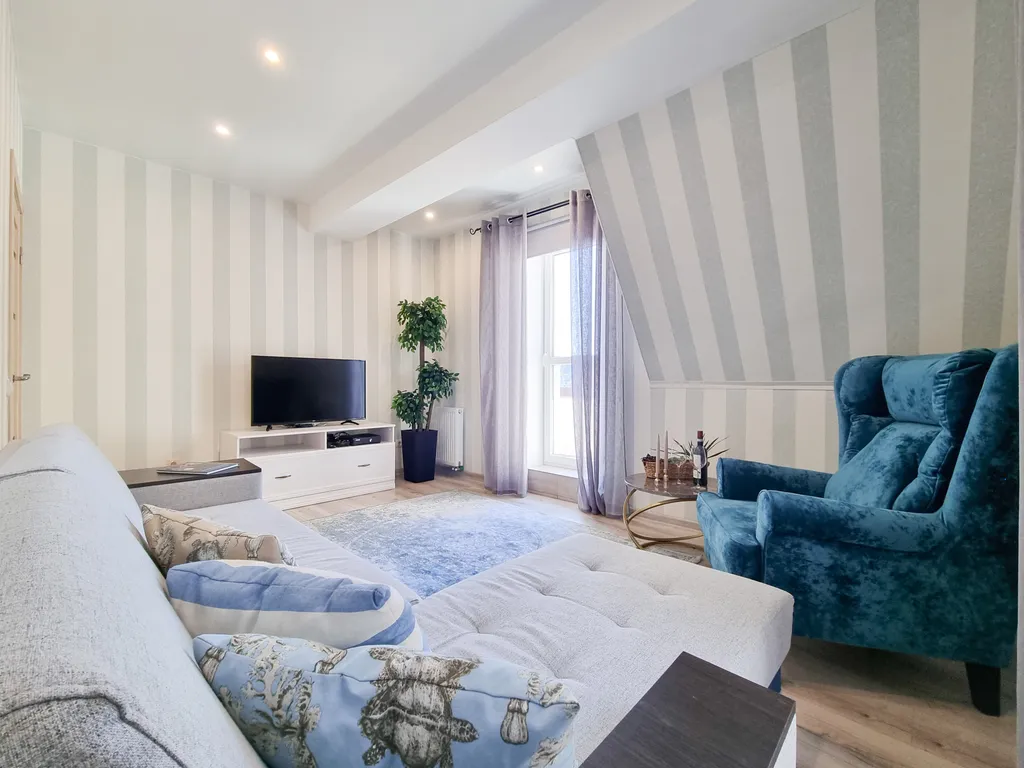 Квартира Квартира Двухкомнатный апартамент с видом на озеро Тихое — Светлогорск