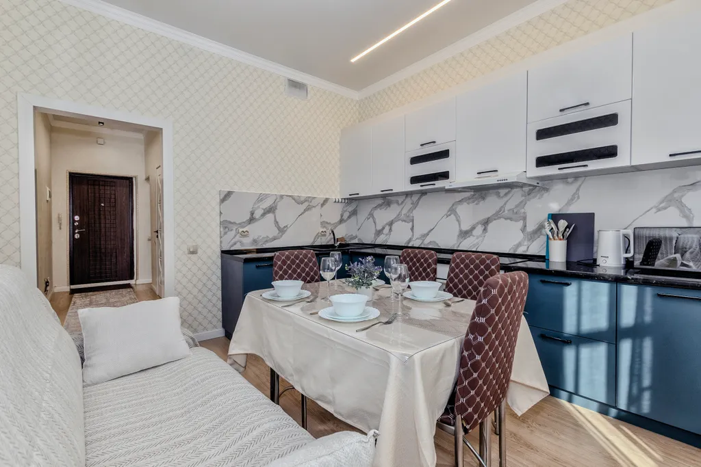 Уютная однокомнатная с видом на город возле набережной в Астане