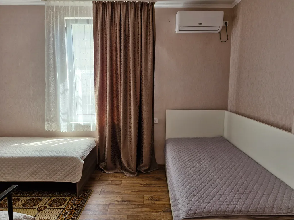 Коттедж 3-комнатный Дом — Сухум