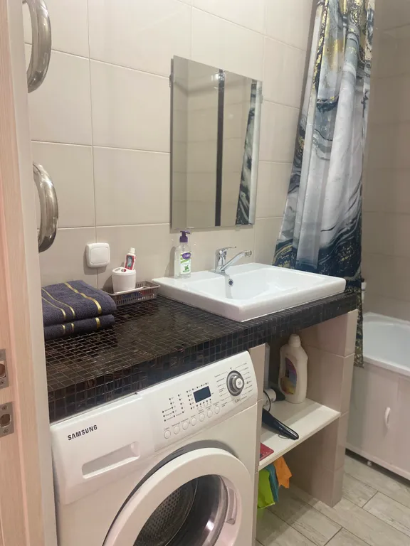 Уютная квартира рядом с ТЦ Сити парк и стадионом Арена