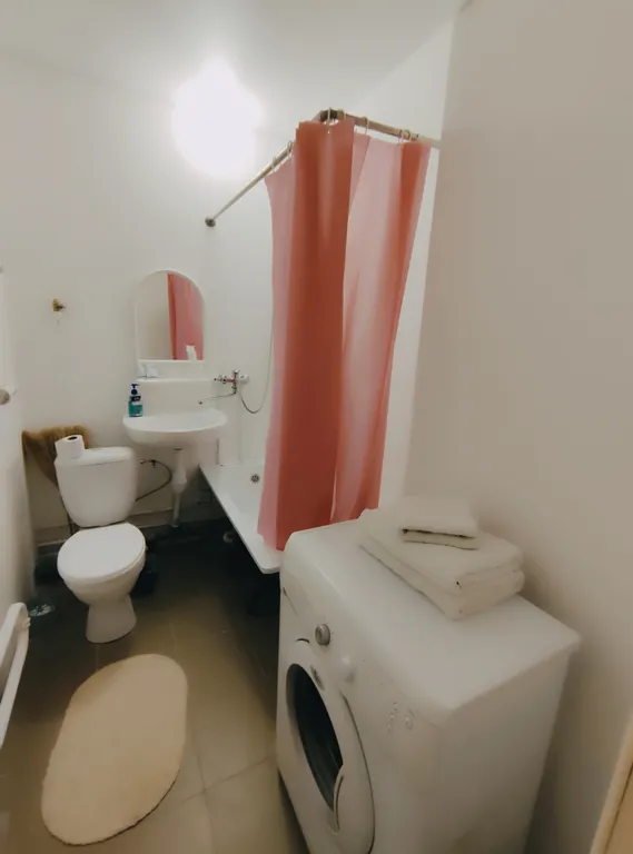 Академ Riverside