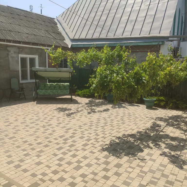 Уютный дом для летнего отдыха