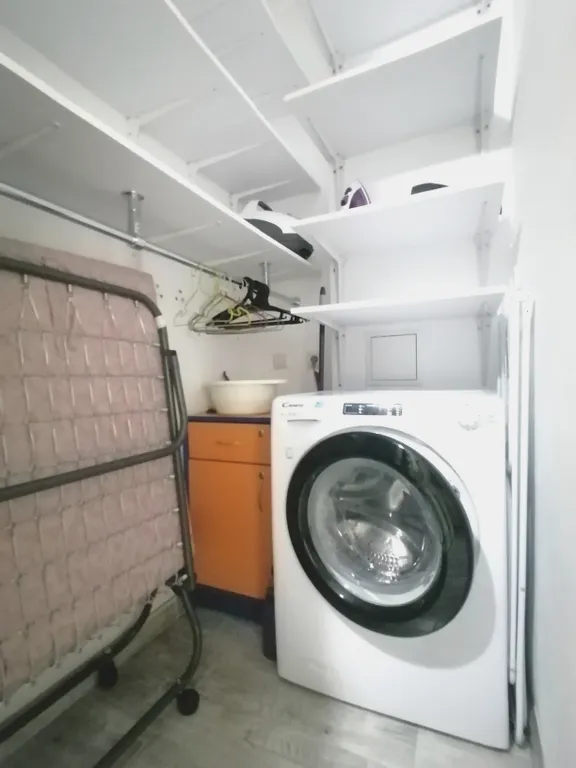 Каждому гостю подарок