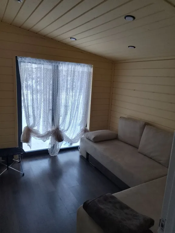 Дом в лесу на берегу озера Увильды