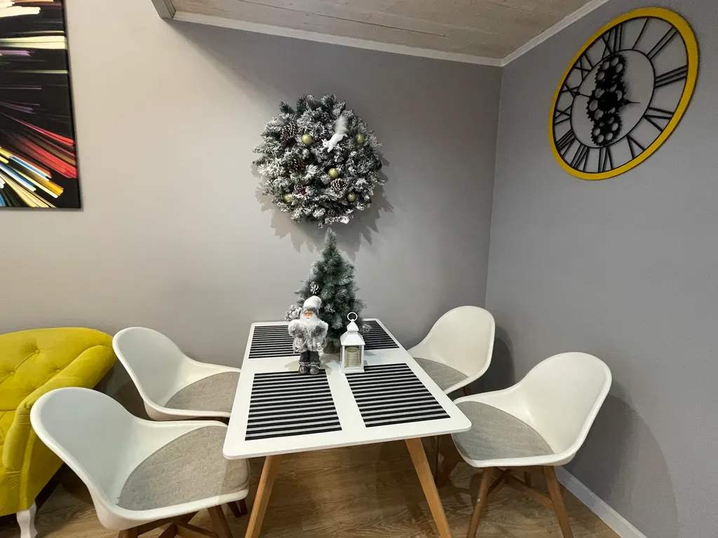 Дом в стиле БарнХаус с тёплым бассейном