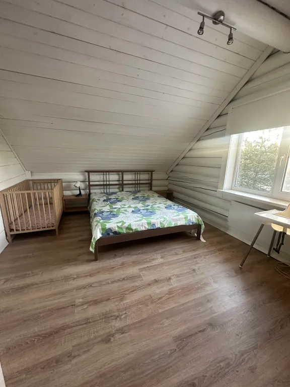 Коттедж у озера