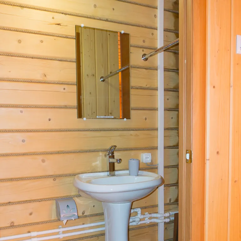 Благоустроенный 2-местный дом с видом на горы