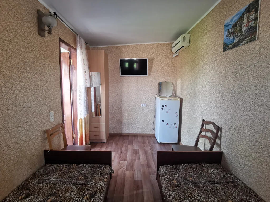 Квартира Комната с балкончиком — аренда посуточно в Ейск