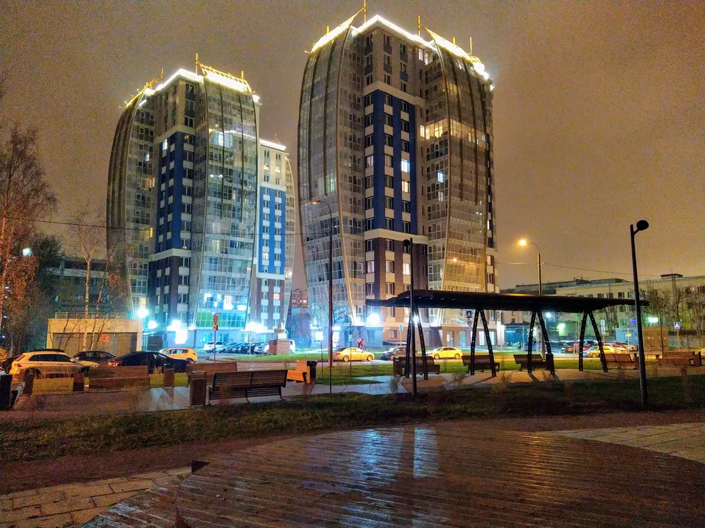 Квартира Квартира Евродвушка бизнес класса Два Ангела с балконом на Новочеркасской — Санкт-Петербург