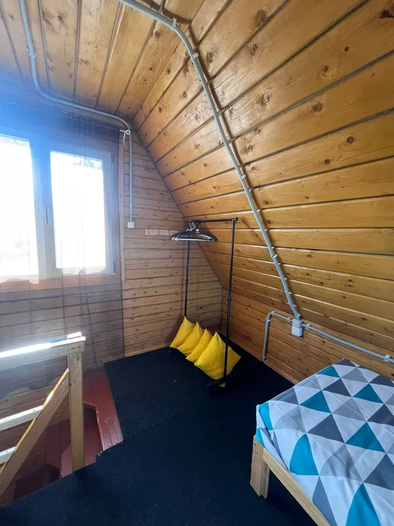 Дом в самом центре горы, 300 метров до подъёмника