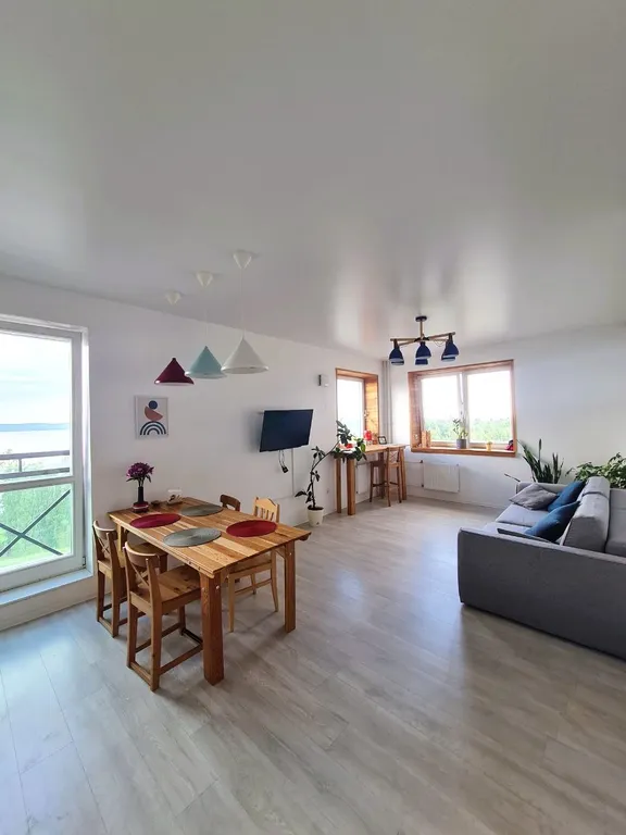 Евродвушка с видом на Онежское озеро