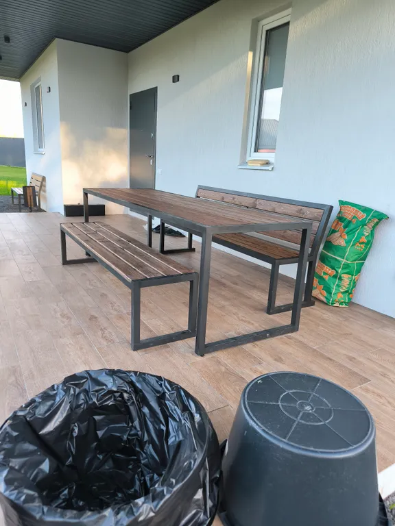 Современный коттедж в пригороде с баней и горячим чаном