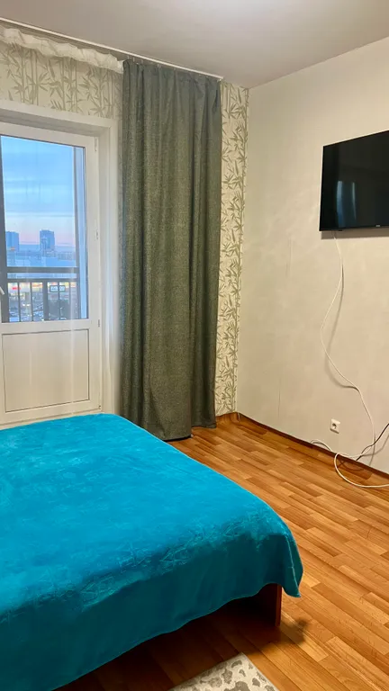 1-комнатная квартира, 2 кровати, напротив Планеты