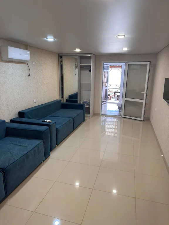 Уютный дом на берегу моря