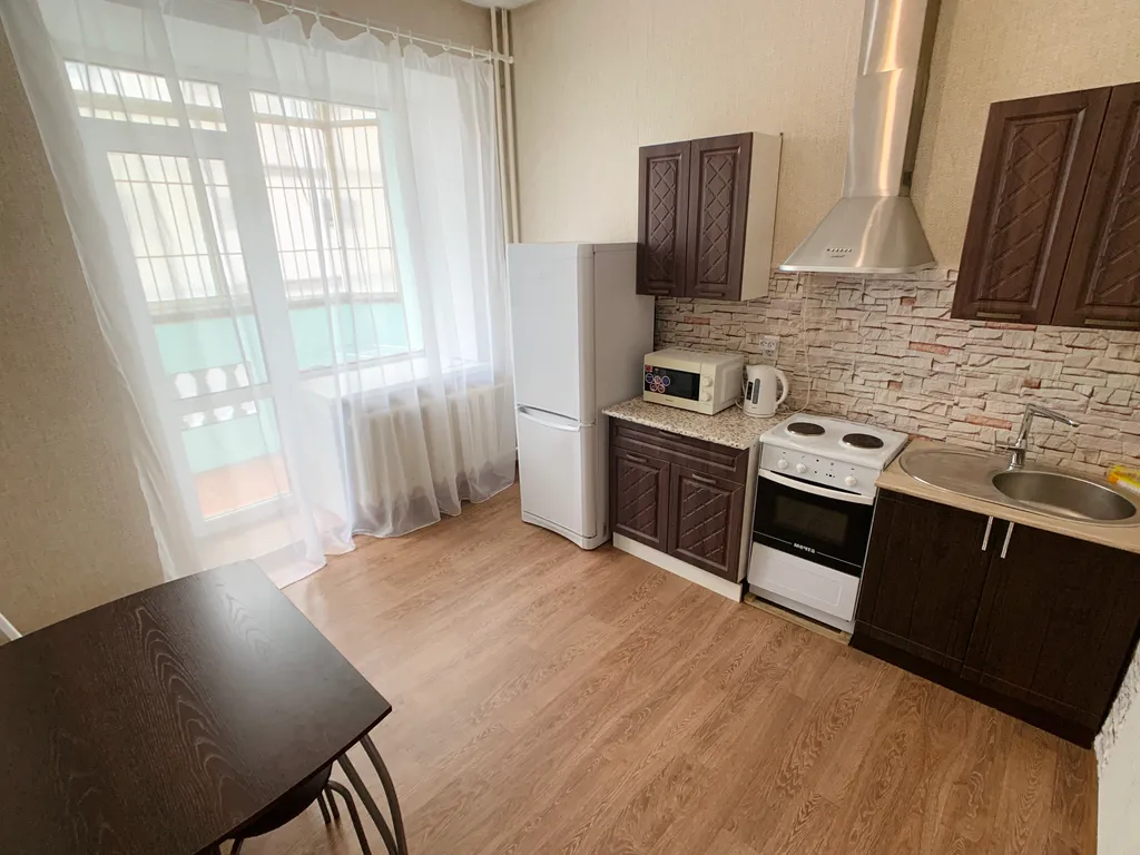 Двухкомнатная квартира напротив отеля Азия