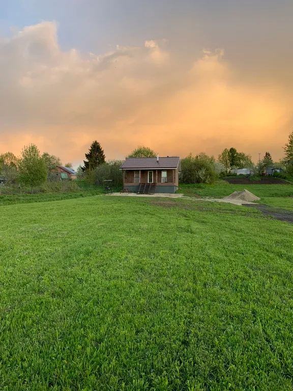 Коттедж Дом с террасой, камином, финской сауной на краю деревни с видом вдаль — Степаново