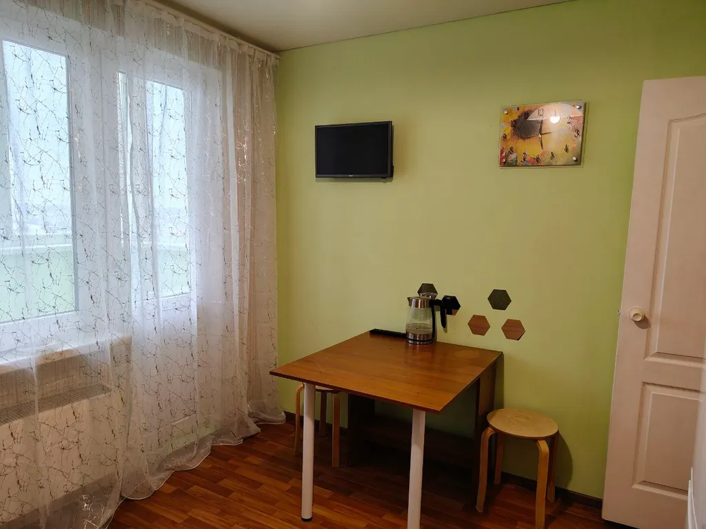 Квартира мк. Р-н молодежный. Есть все необходимое. Чистота и комфорт