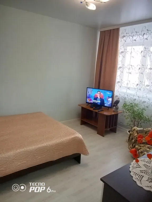 Квартира у живописного тихого пруда