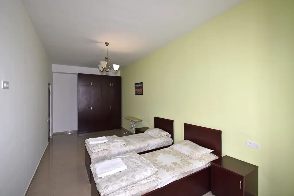 4-комнатная Квартира