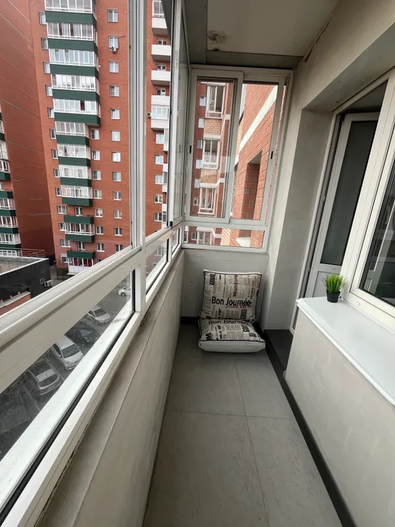 Просторная и яркая студия в Солнечном