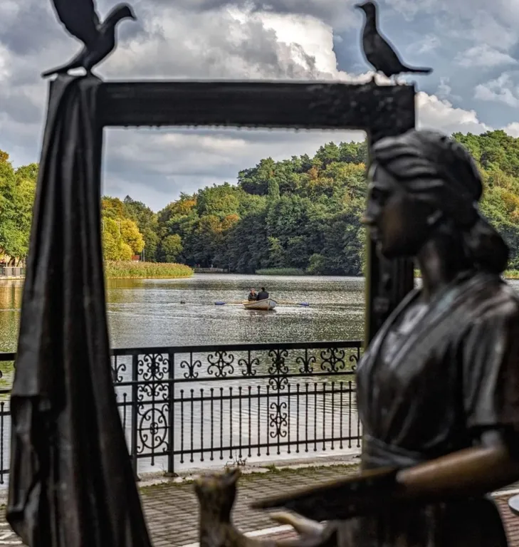 Квартира Квартира Двухкомнатный апартамент с видом на озеро Тихое — Светлогорск