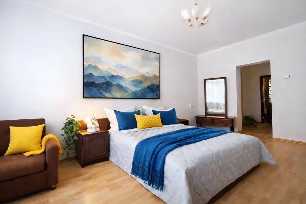 Красивая 3-комнатная квартира в центре — аренда посуточно в Тюмень