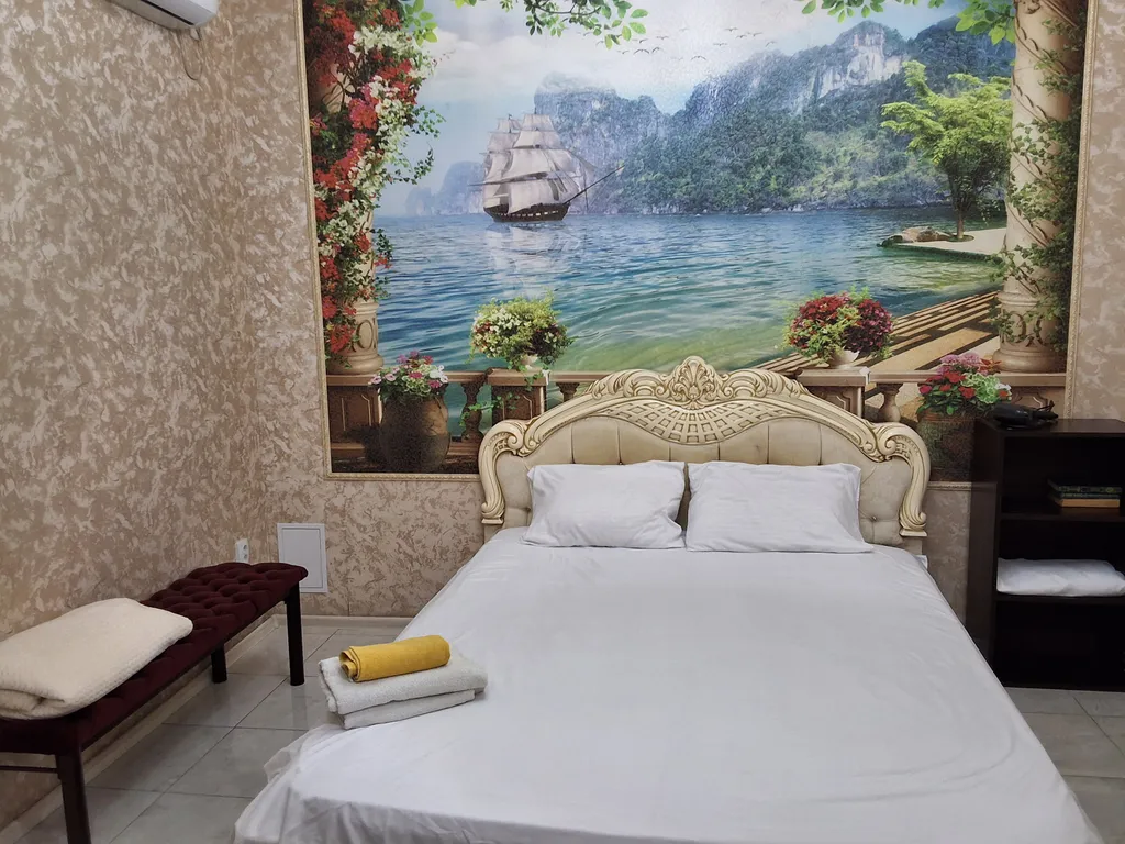 Квартира Студия с приятной синей подсветкой — аренда посуточно в Туапсе