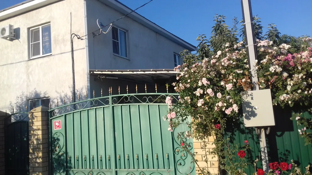 Коттедж Часть дома (2 этаэ)с отдельным входом. — аренда посуточно в Витязево