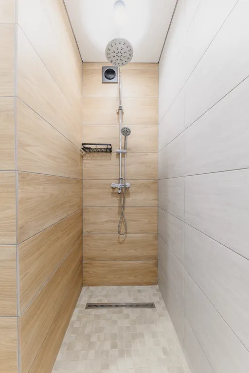 Фирменная студия Beverly