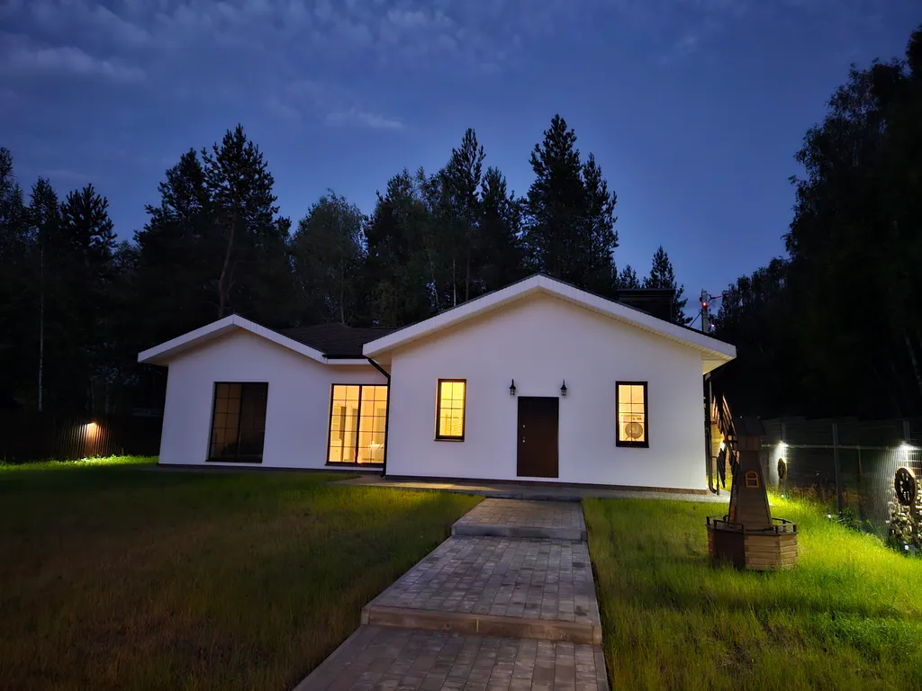 Дом, баня, чан, отапливаемая беседка