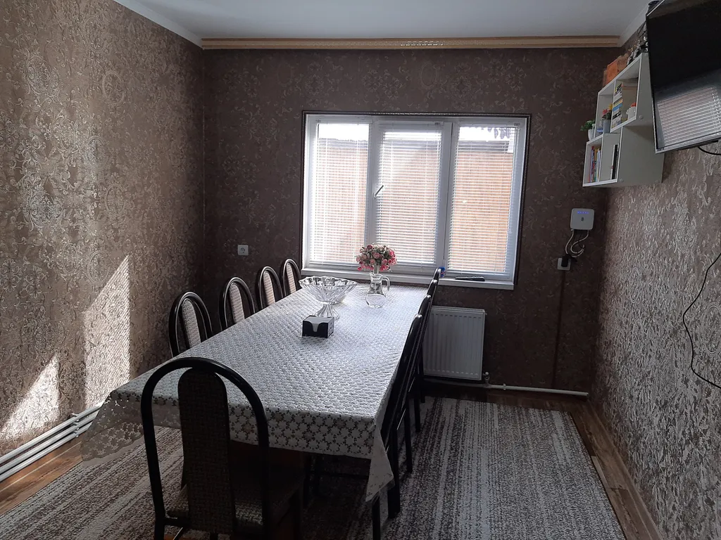 8-комнатный Дом