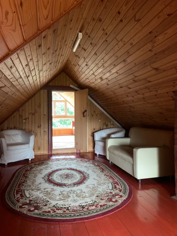 Домик у реки