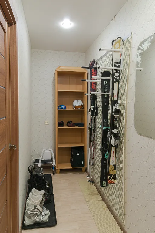 Квартира 2-комнатная Квартира — Кировск