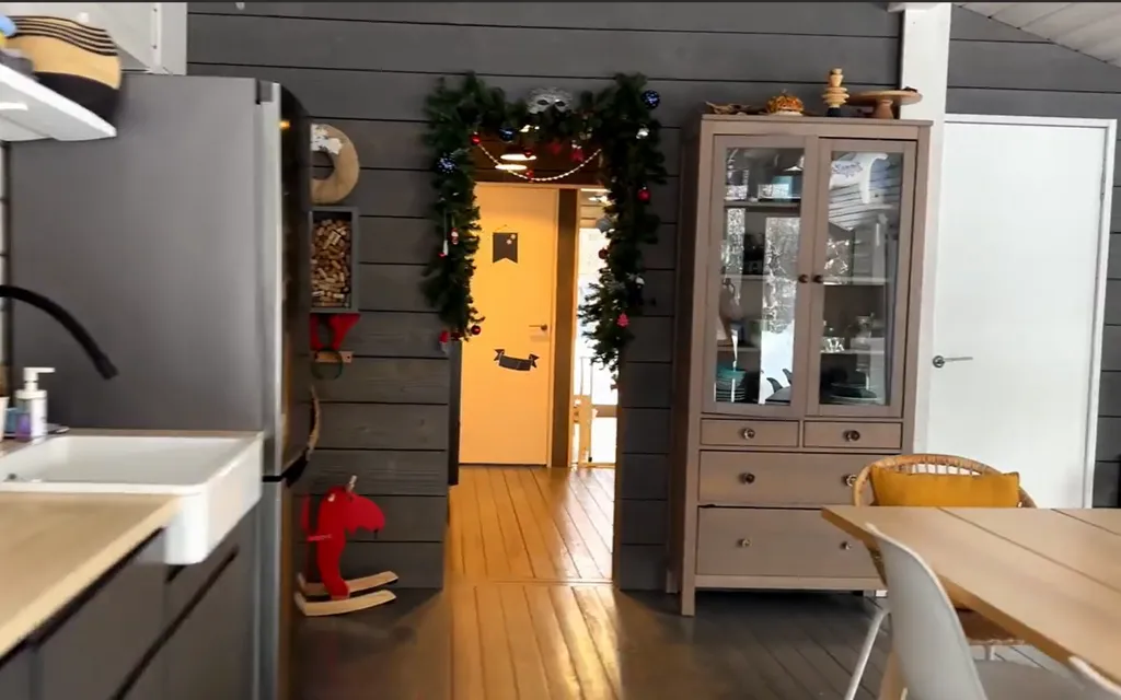 Дубльдом в сoснaх