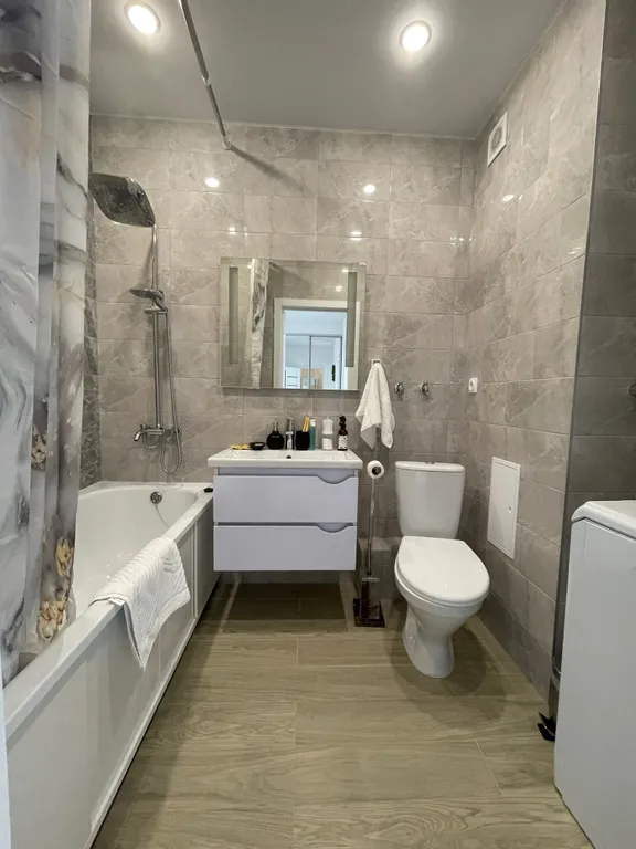 Новая уютная квартира в центре с дизайнерским ремонтом