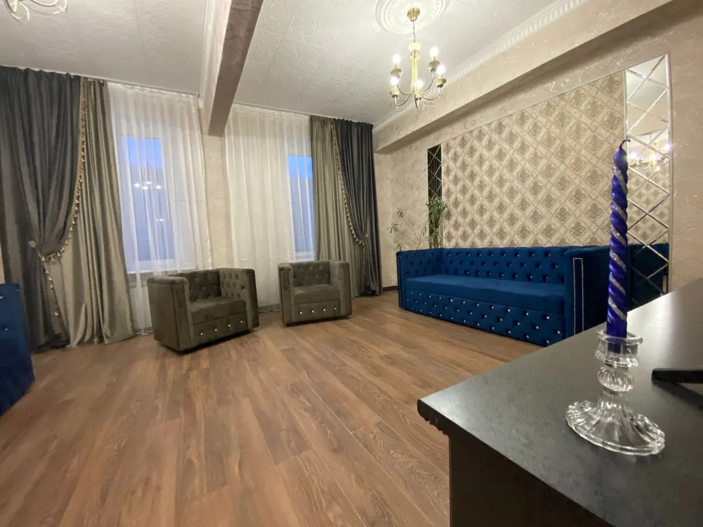 Уютная,  большая квартира в центре Ленинского района