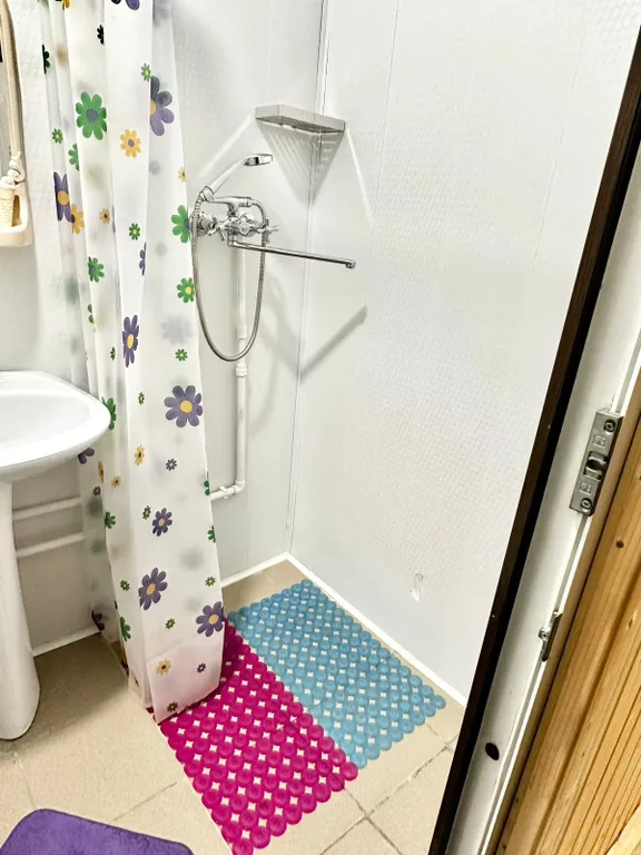 Домик с видом на горы