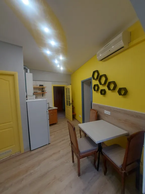 2 комнатная квартира с видом на море — аренда посуточно в Ялта