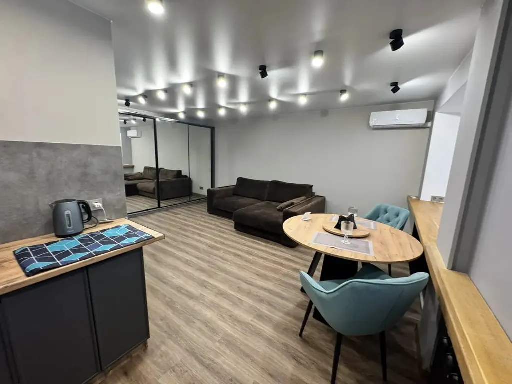 Уютная студия с видом на парк