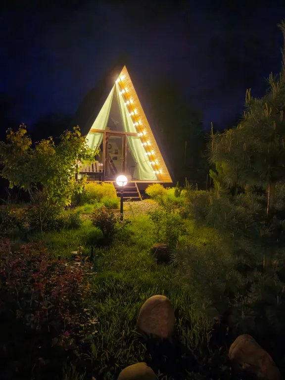 Домик треугольник на 4 человек