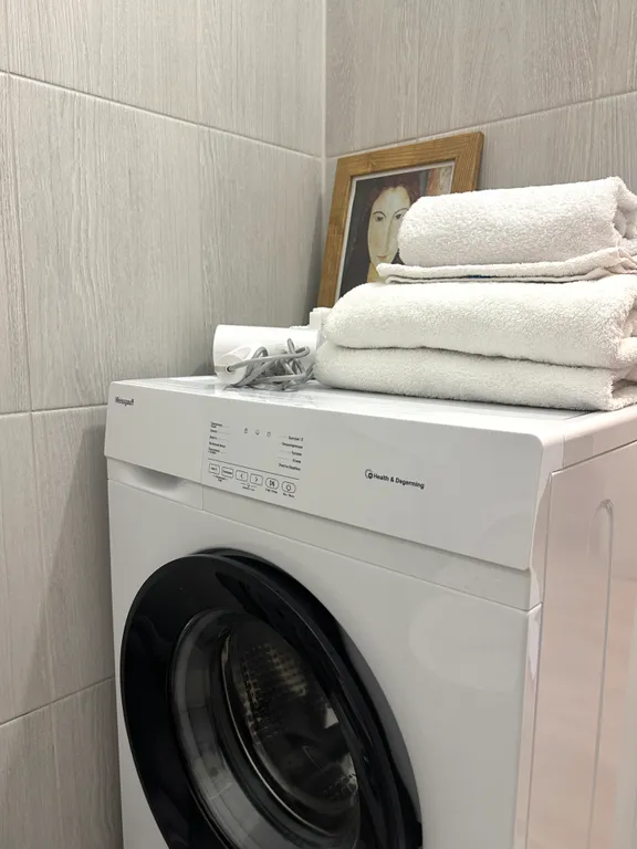 Студия с видом на лес