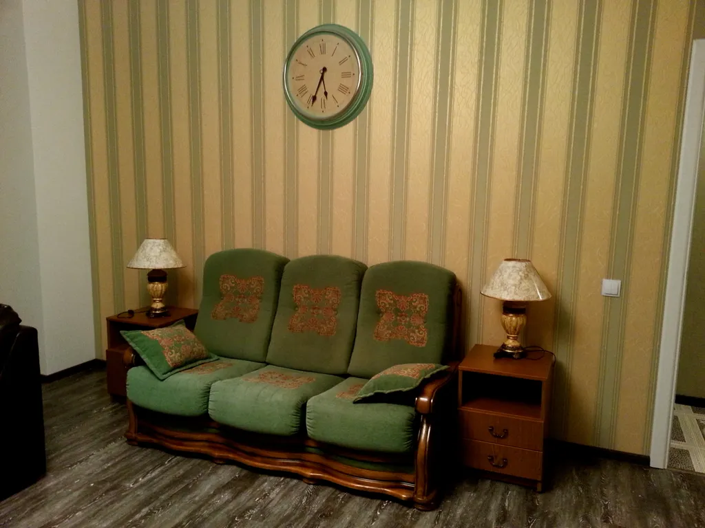 Просторная двухкомнатная квартира в самом центре города