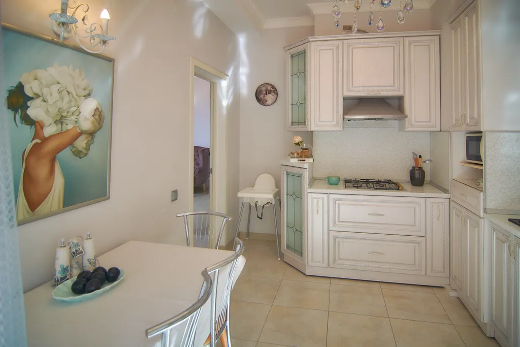 Шикарные апартаменты с элитным интерьером