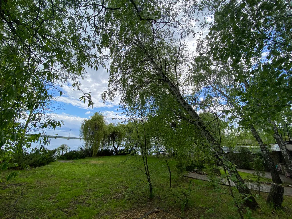 Дом на берегу водохранилища